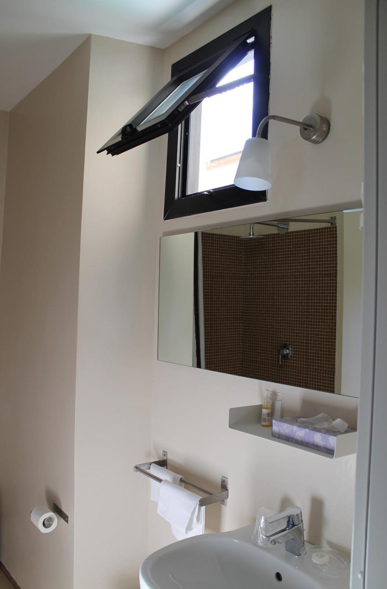 Hotel Touring Ливорно Екстериор снимка